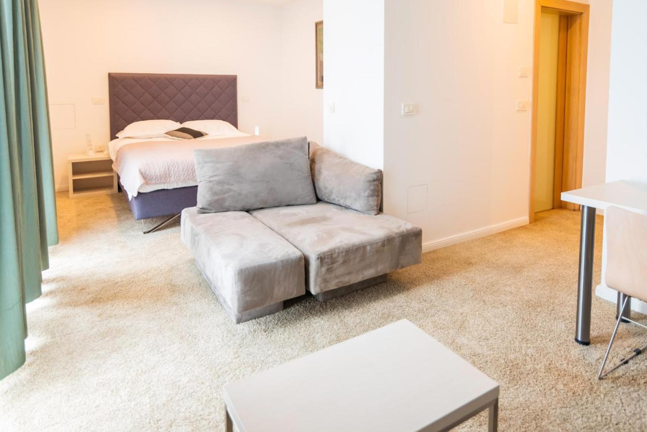 Hotel Park Superior 3* Cakovec Luaran gambar